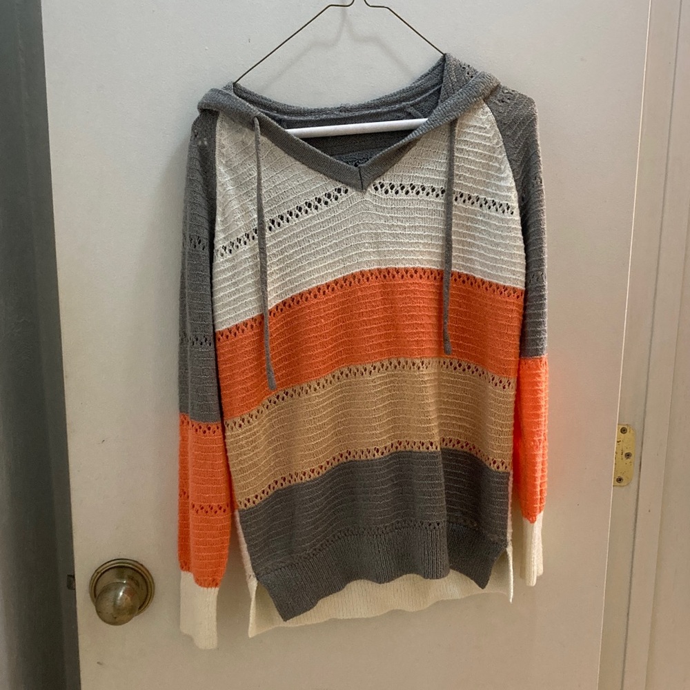 Source Unknown V-Neck Striped Sweater in Gray, Orange, and Cream